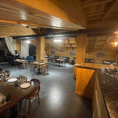 Le Chalet Mont And Restaurant Chorwoq Exterior foto